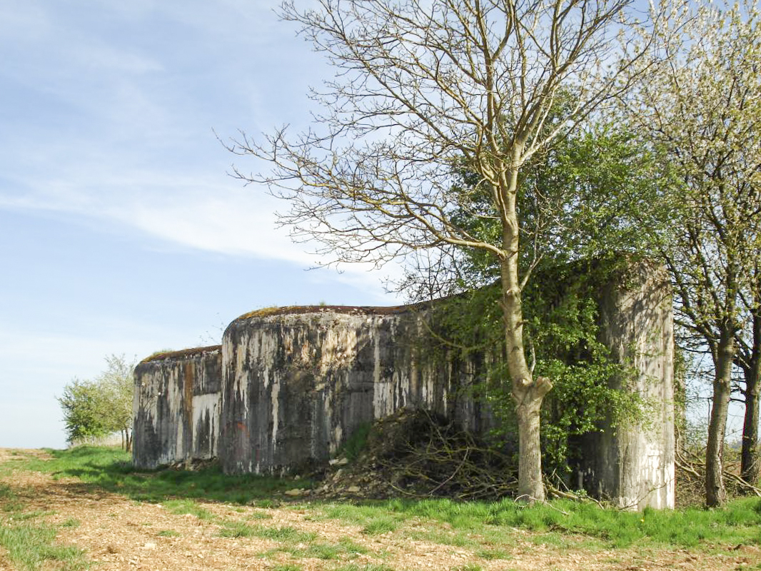 Ligne Maginot - CEZF-16 - POIX TERRON EST - (Casemate d'infanterie - Double) - Face frontale - R Tucker