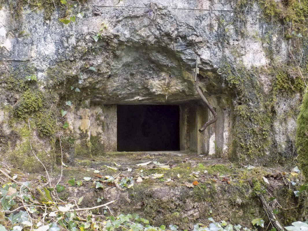 Ligne Maginot - BB82-C - LE HETRE - (Blockhaus pour canon) - Face droite, créneau AC - R Tucker
