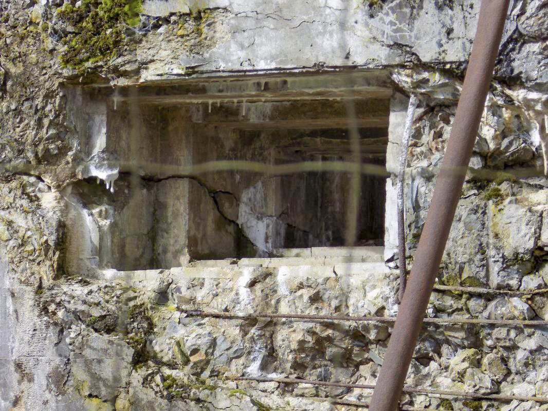 Ligne Maginot - TROIS FONTAINES NORD - (Blockhaus lourd type STG / STG-FCR - Simple) - Créneau Hotchkiss - R Tucker