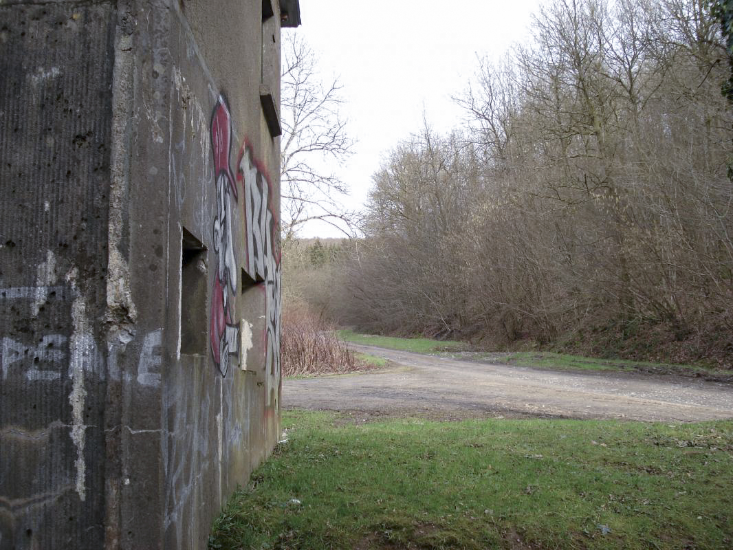 Ligne Maginot - MF4 - D - GESPUNSART - (Poste GRM - Maison Forte) - La route vers l'est
 - R Tucker