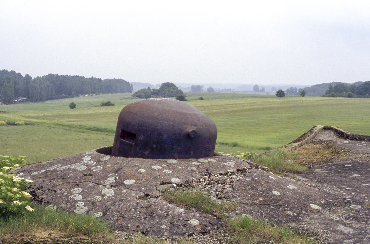 Ligne Maginot - CEZF-10 - LINSTROFF SUD - (Blockhaus lourd type STG / STG-FCR - Double) - Cloche type C - en place - Valentin Hemmert