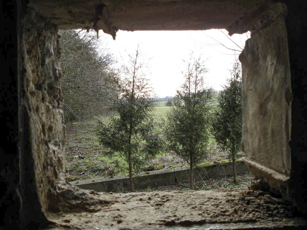 Ligne Maginot - MF7 - I - RUMEL - (Poste GRM - Maison Forte) - Vue face droite, créneau FM - R Tucker