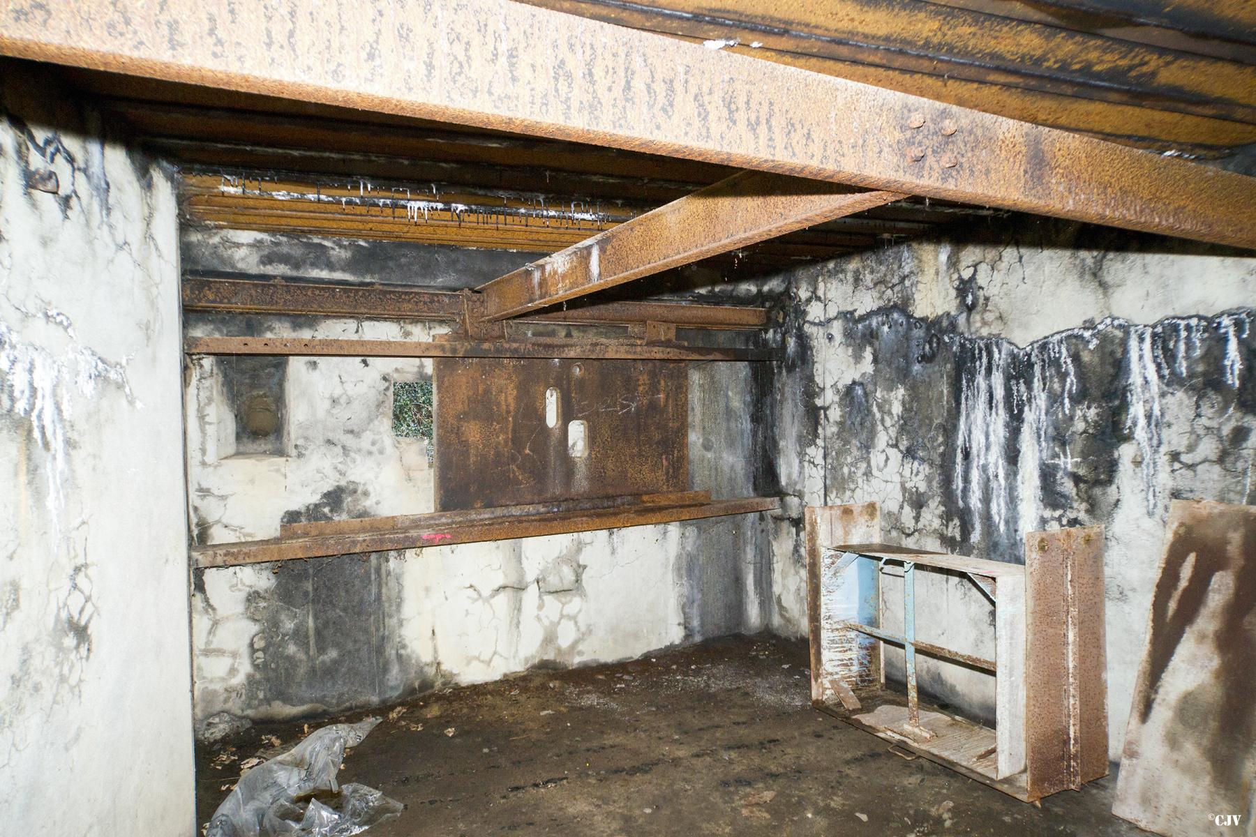 Ligne Maginot - Casemate C13 - Francaltroff Est - Bouclier suspendu BS 25 pour le canon antichar de 25 mm SA 24 - Caspar Vermeulen