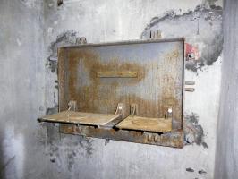Ligne Maginot - LE PRA (LP)  - (AVANT POSTE) - (Ouvrage d'infanterie) - Le casernement
Les restes du central téléphonique
