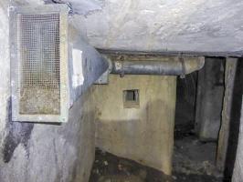 Ligne Maginot - LE PRA (LP)  - (AVANT POSTE) - (Ouvrage d'infanterie) - Le casernement
Créneau intérieur