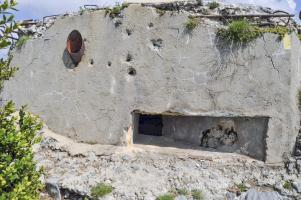 Ligne Maginot - CONCHETAS - CONQUET (OC) - (Ouvrage d'infanterie) - Bloc 7
Vue rapprochée du créneau pour Poste Optique