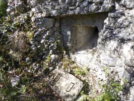 Ligne Maginot - CASTES RUINES (CR) - (Ouvrage d'infanterie) - Bloc 3
Deuxième créneau avec son obturateur