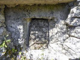 Ligne Maginot - CASTES RUINES (CR) - (Ouvrage d'infanterie) - Bloc 3
Deuxième créneau avec son obturateur
