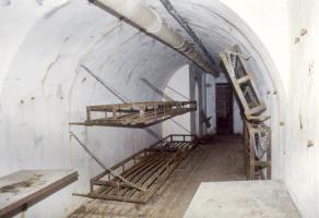Ligne Maginot - CASTES RUINES (CR) - (Ouvrage d'infanterie) - Casernement