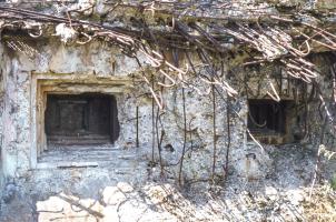 Ligne Maginot - BAMBESCH - A35 - (Ouvrage d'infanterie) - Bloc 2
Les créneaux