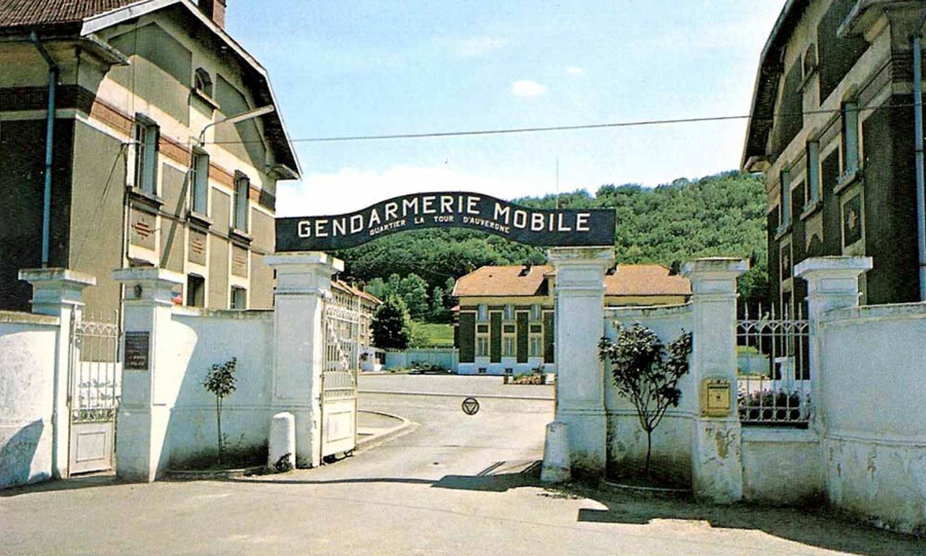 Ligne Maginot - TOUR D'AUVERGNE (3°CIE GRM) - (Camp de sureté) - L'entrée du quartier après guerre - Inconnu