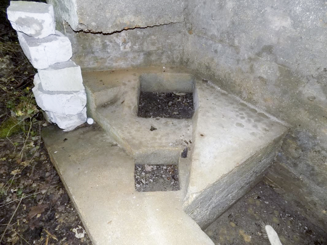 Ligne Maginot - 26A - RIMONNEAU OUEST - (Blockhaus pour canon) - Placement de pieds pour AC 25mm ou 47mm - R Tucker