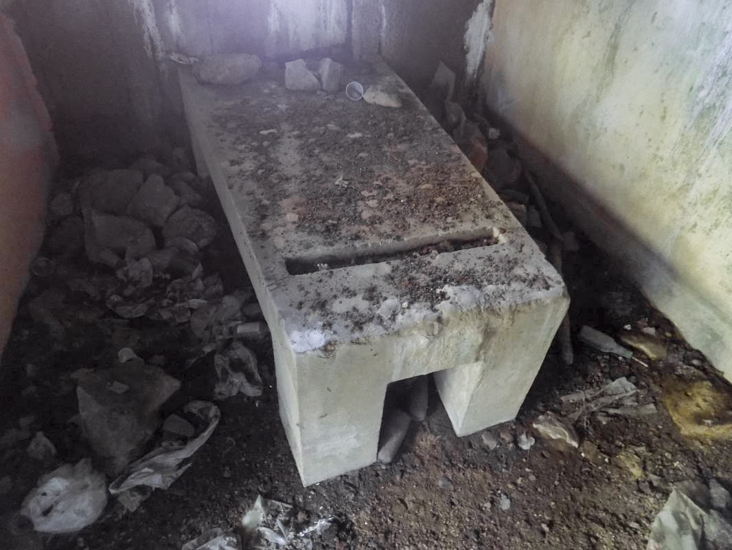 Ligne Maginot - A71 - VILLERS SEMEUSE - (Casemate d'infanterie - Simple) - Table pour Hotchkiss - R Tucker