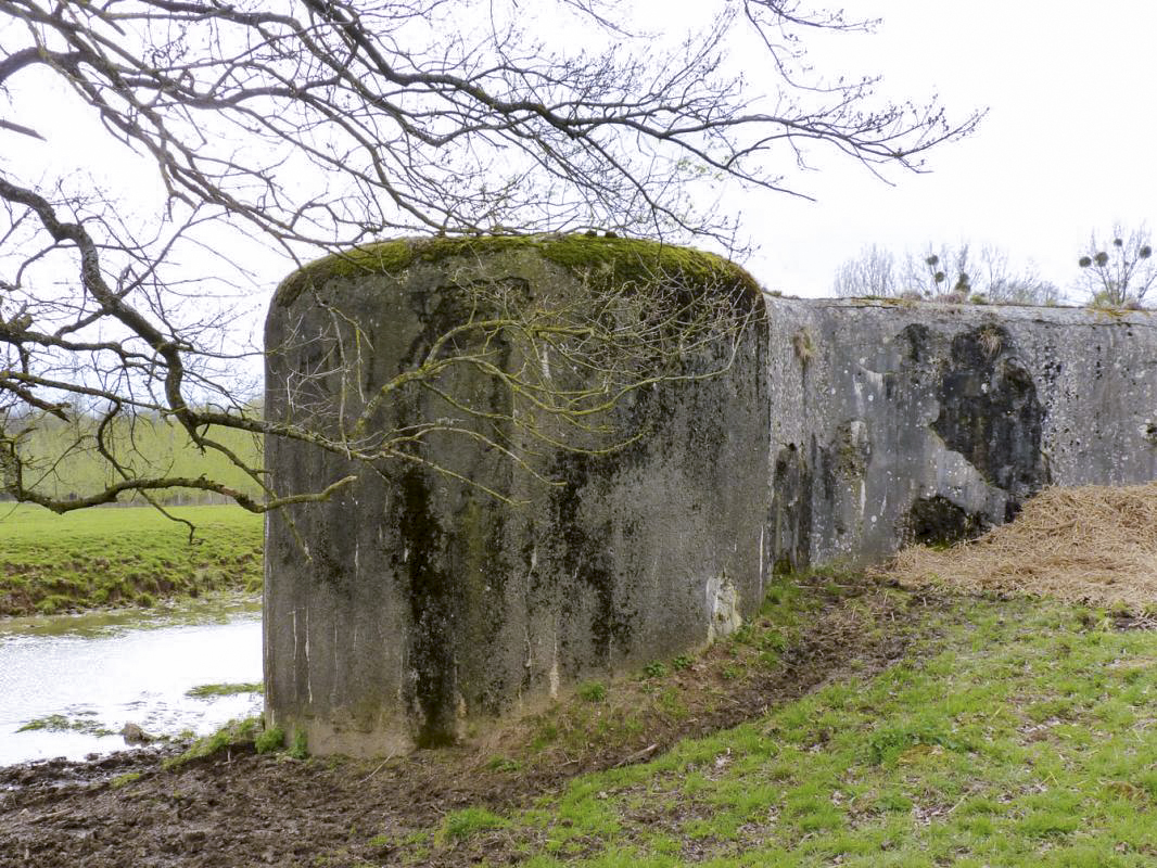 Ligne Maginot - Casemate A72 - Les AYVELLES Sud -  - JMBrams