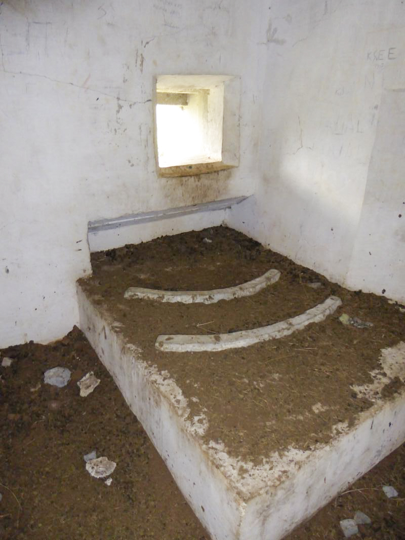 Ligne Maginot - CONCHETAS - CONQUET (OC) - (Ouvrage d'infanterie) - Bloc 5
Créneau mitralleuse - ELLENA-CUNY