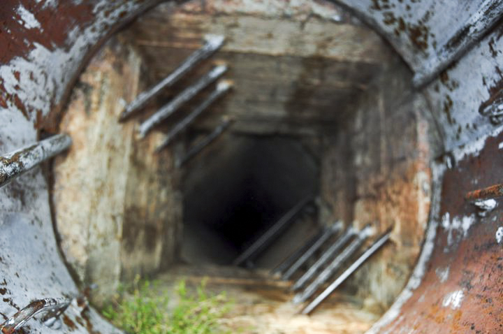 Ligne Maginot - CONCHETAS - CONQUET (OC) - (Ouvrage d'infanterie) - Bloc 4
Le puits d’accès au poste d'observation - Simon