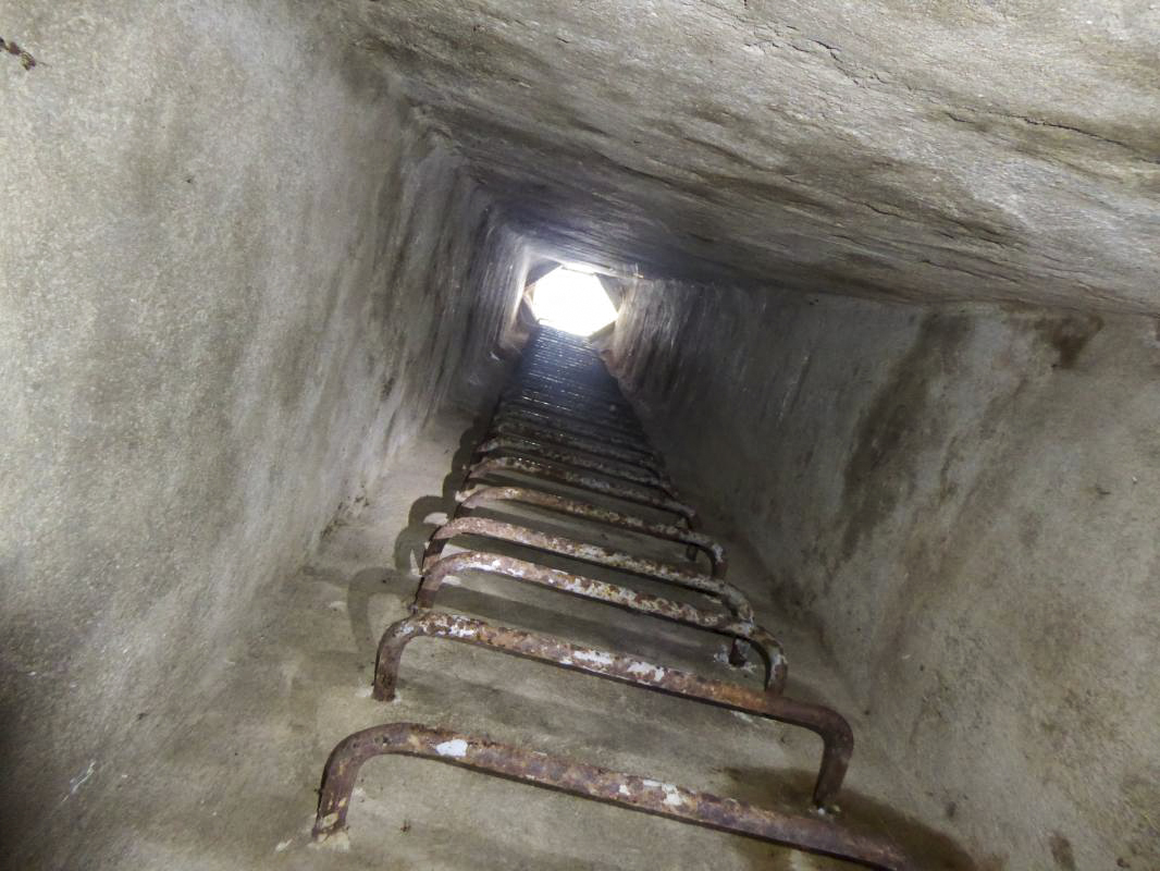 Ligne Maginot - CONCHETAS - CONQUET (OC) - (Ouvrage d'infanterie) - Bloc 4
Accès - ELLENA-CUNY