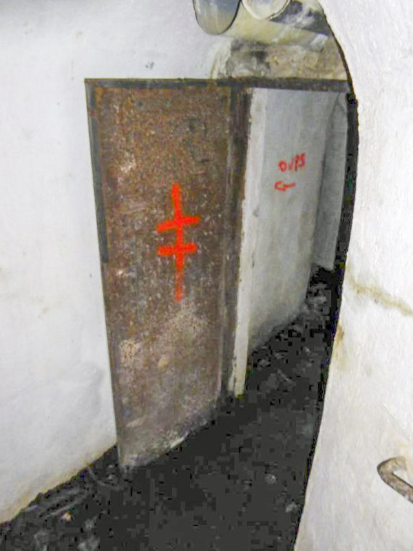Ligne Maginot - CONCHETAS - CONQUET (OC) - (Ouvrage d'infanterie) - Porte étanche vers blocs 5, 6 et 7 - ELLENA-CUNY