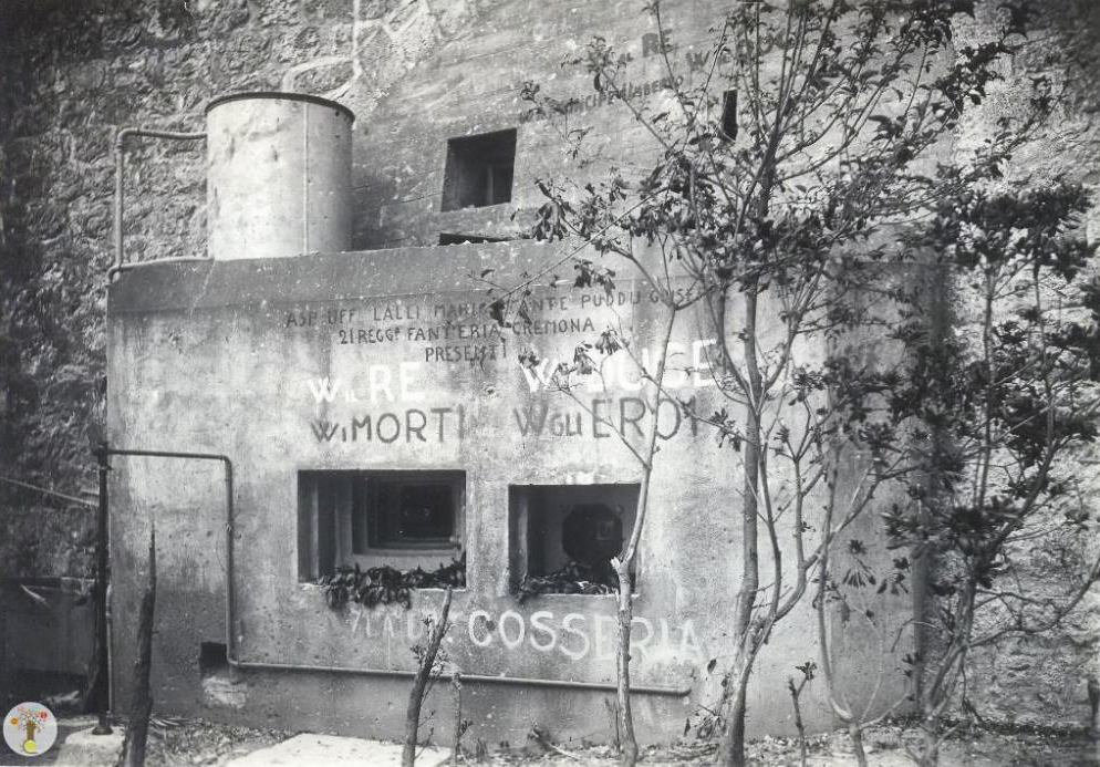 Ligne Maginot - PONT SAINT LOUIS (BARRAGE RAPIDE) - (Blockhaus pour canon) - Photo prise sous l'occupation italienne en 1940 - Inconnu