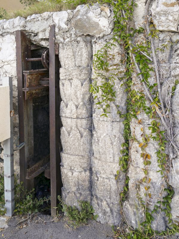 Ligne Maginot - PONT SAINT LOUIS (BARRAGE RAPIDE) - (Blockhaus pour canon) - Barrière de route - JMBrams