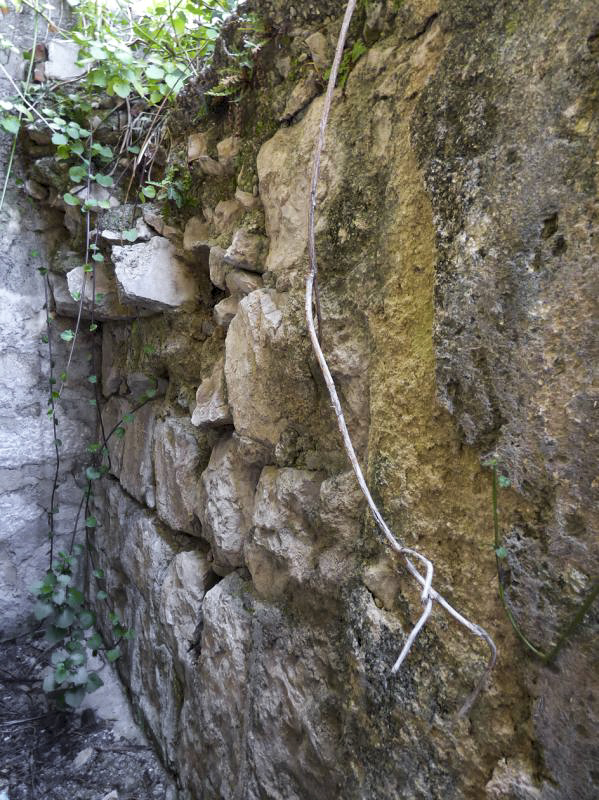 Ligne Maginot - PONT SAINT LOUIS (BARRAGE RAPIDE) - (Blockhaus pour canon) - Barrière de route
Porte murée. - JMBrams