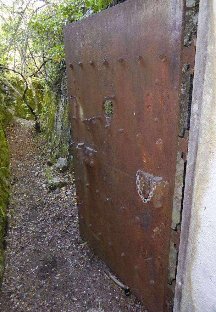Ligne Maginot - CASTES RUINES (CR) - (Ouvrage d'infanterie) - Bloc 2 - ELLENA-CUNY