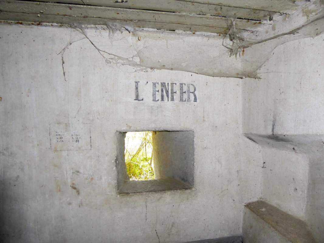 Ligne Maginot - CASTES RUINES (CR) - (Ouvrage d'infanterie) - Bloc 3 - ELLENA-CUNY