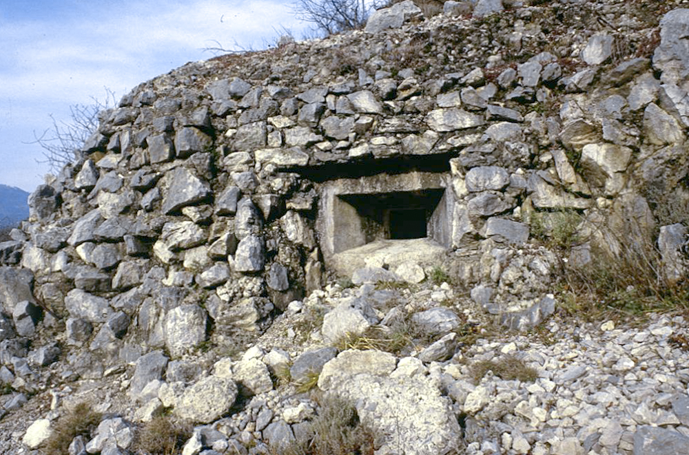 Ligne Maginot - CASTES RUINES (CR) - (Ouvrage d'infanterie) - Bloc 4 - LOVINY Alain