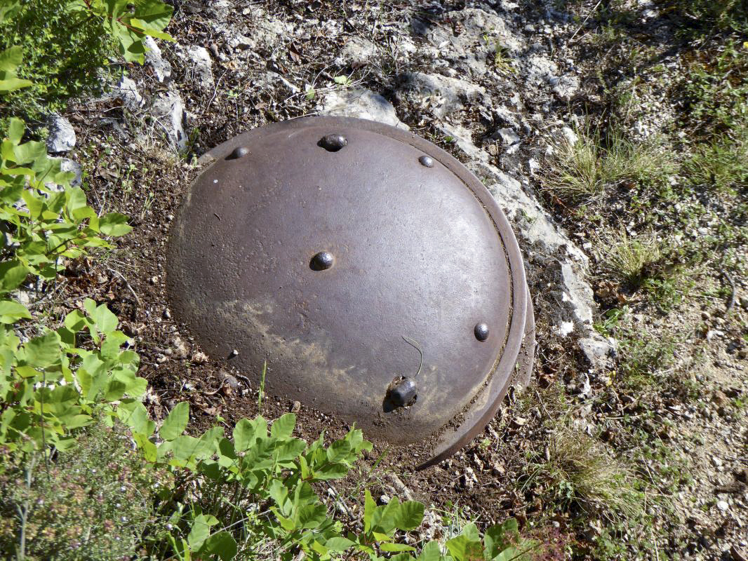 Ligne Maginot - CASTES RUINES (CR) - (Ouvrage d'infanterie) - Bloc 5 - ELLENA-CUNY