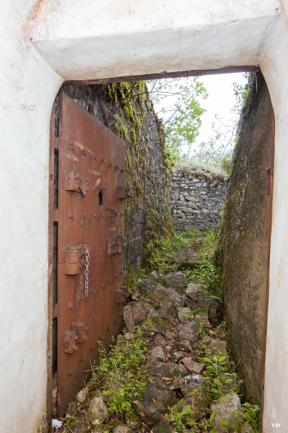 Ligne Maginot - CASTES RUINES (CR) - (Ouvrage d'infanterie) - Bloc 1 - Lia VERMEULEN