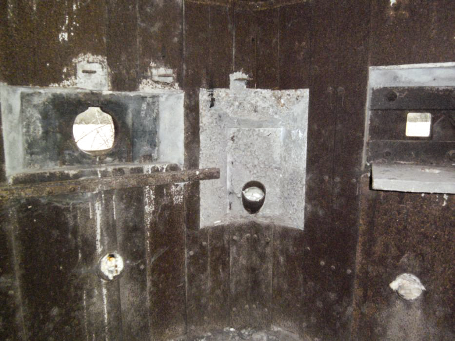 Ligne Maginot - BB45 - (Blockhaus pour canon) - Les créneaux de tir - GLÜCKSJÄGER GJ13