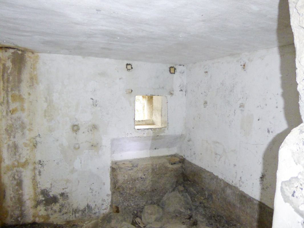 Ligne Maginot - SAINT DALMAS LE SELVAGE (SD) - (Ouvrage d'infanterie) - Bloc 5 - ELLENA-CUNY