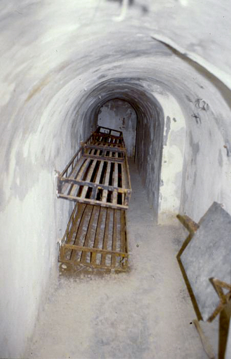 Ligne Maginot - SAINT DALMAS LE SELVAGE (SD) - (Ouvrage d'infanterie) - Le couchage dans la galerie - LOVINY Alain