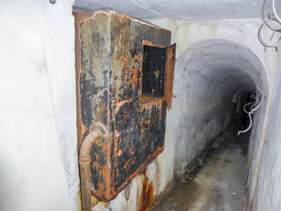 Ligne Maginot - SAINT DALMAS LE SELVAGE (SD) - (Ouvrage d'infanterie) - Le casernement intérieur
Captage de source d'eau potable ? - ELLENA-CUNY