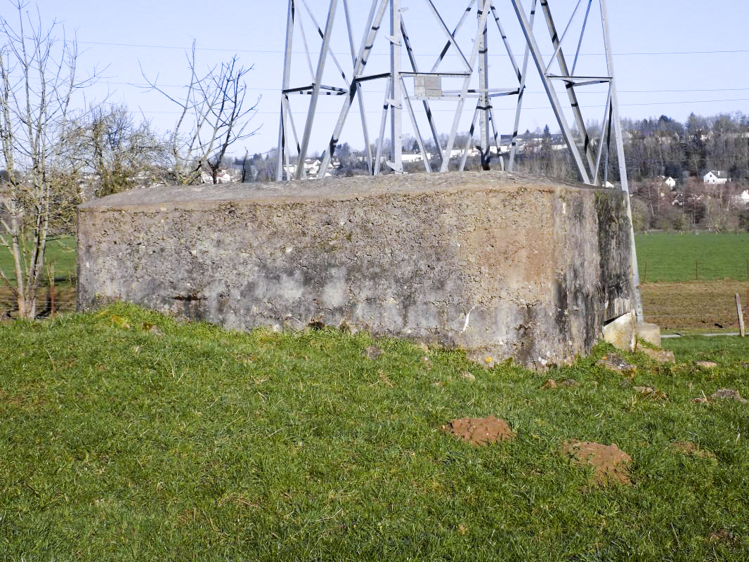 Ligne Maginot - BB77-B - LES HACHES EST - (Blockhaus pour canon) - Face droite - R Tucker