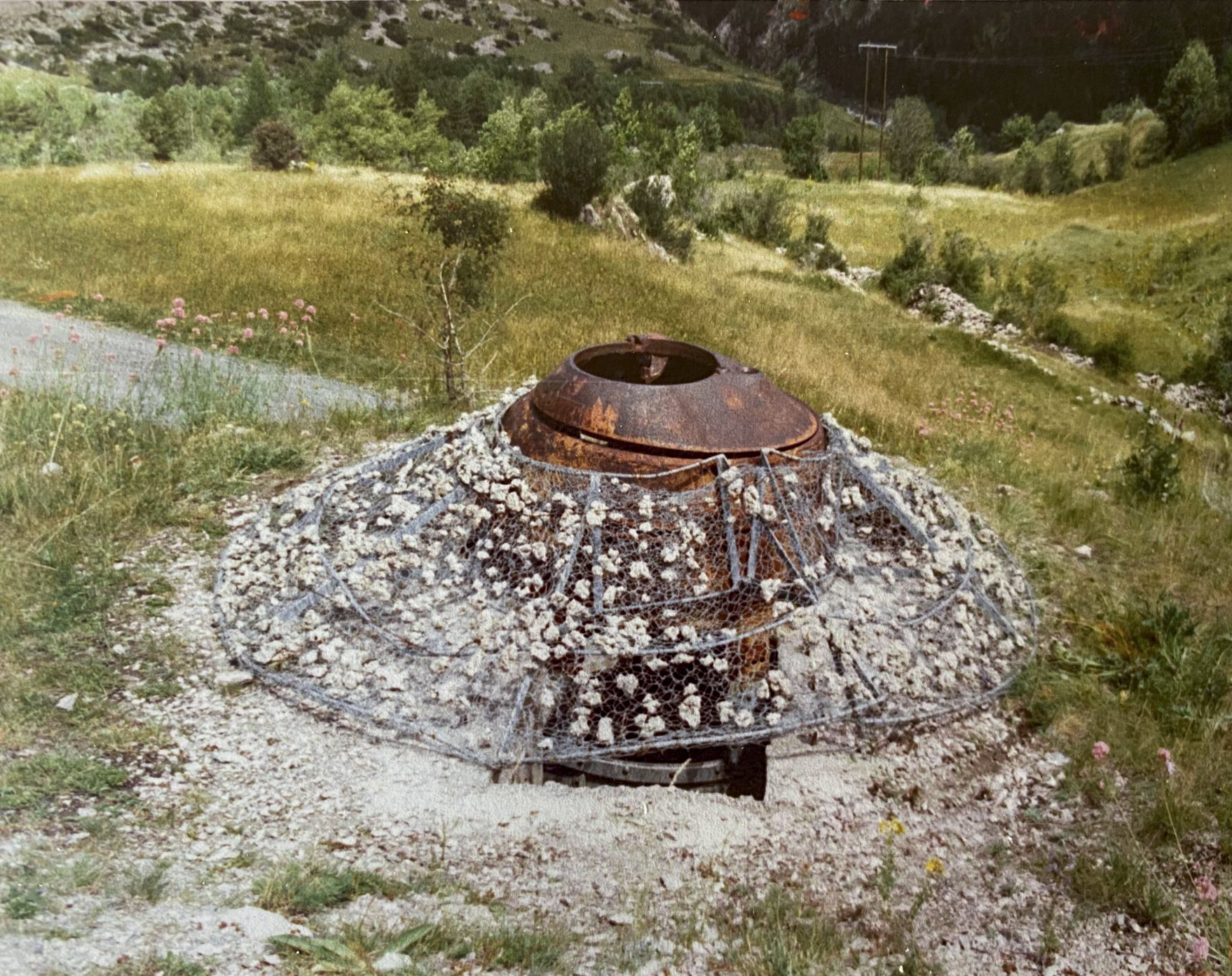Ligne Maginot - CHATELET (TD N° 564) - (Cuve pour arme d'infanterie) - La tourelle avec sa couronne grillagée de camouflage - Jean-Bernard WAHL