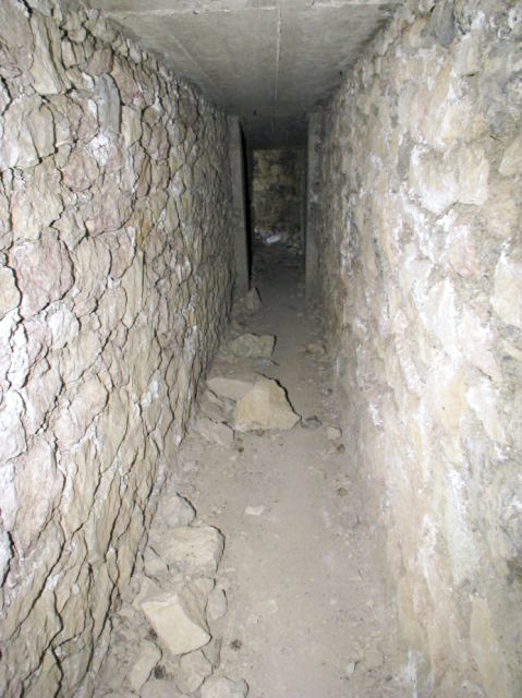 Ligne Maginot - CHATELET (TD N° 564) - (Cuve pour arme d'infanterie) - L'intérieur du blockhaus - ARMAND Patrick