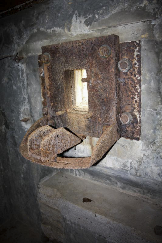 Ligne Maginot - AT31 - (Blockhaus pour arme infanterie) - Vue intérieure de la trémie blindée - Fré Do