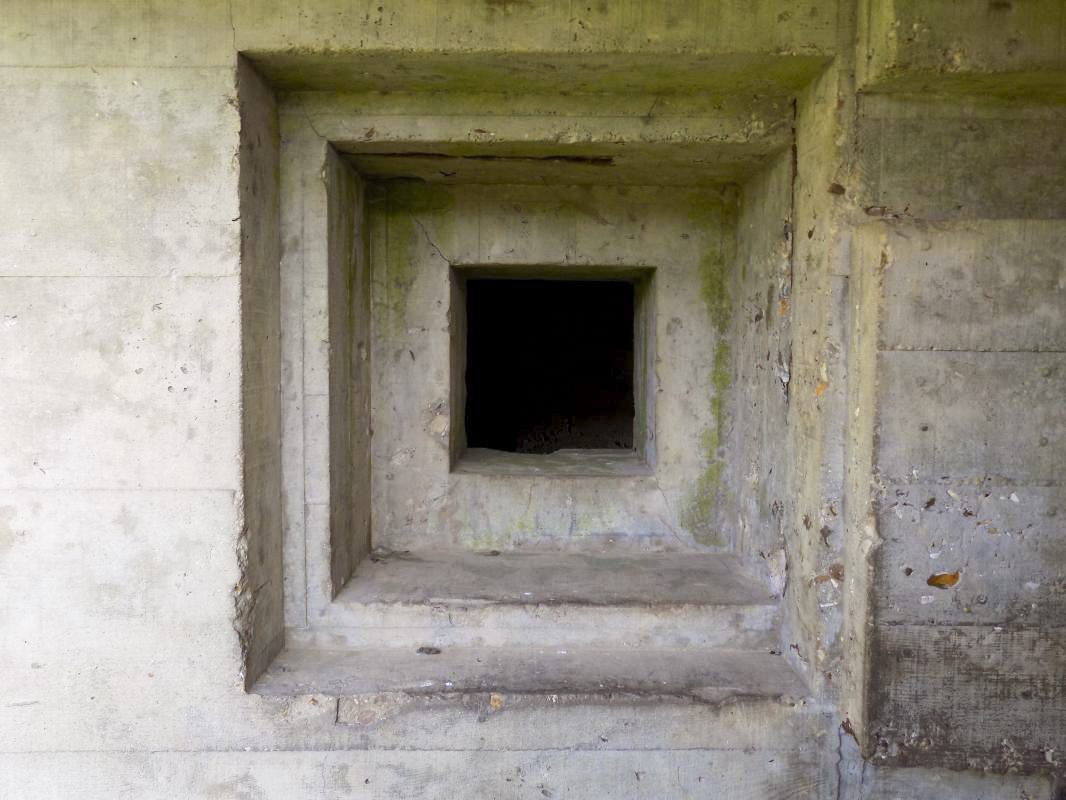 Ligne Maginot - A94 - BRUNCENT - (Blockhaus lourd type STG / STG-FCR - Simple) - Créneau FM - R Tucker
