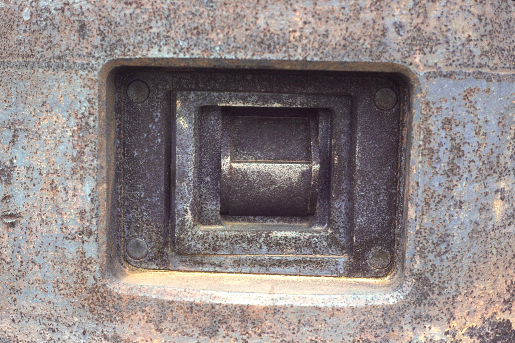Ligne Maginot - EINSELING SUD - C73 - (Casemate d'infanterie - Simple) - L’épiscope de cloche est resté en place - MANSUY Michel