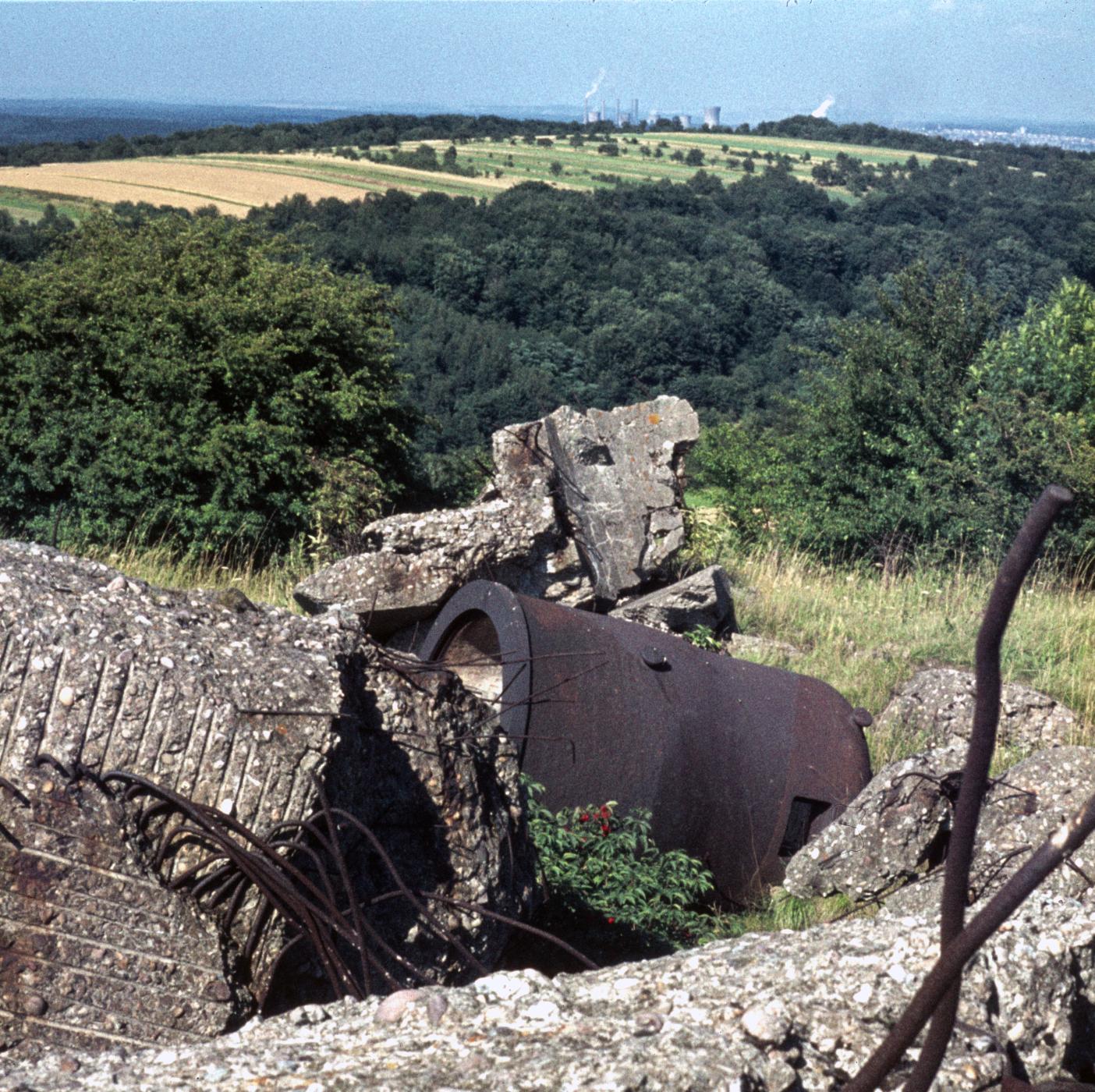 Ligne Maginot - EINSELING SUD - C73 - (Casemate d'infanterie - Simple) - La cloche GFM nord - MANSUY Michel
