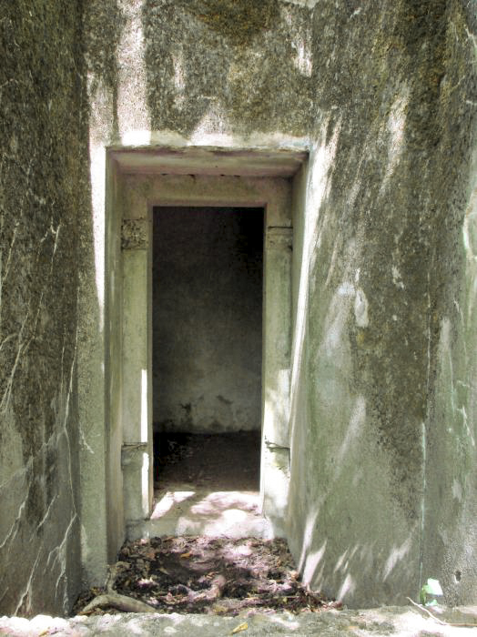 Ligne Maginot - BB374 - (Blockhaus pour canon) - L’accès par l'étage inférieur - Schnoupf