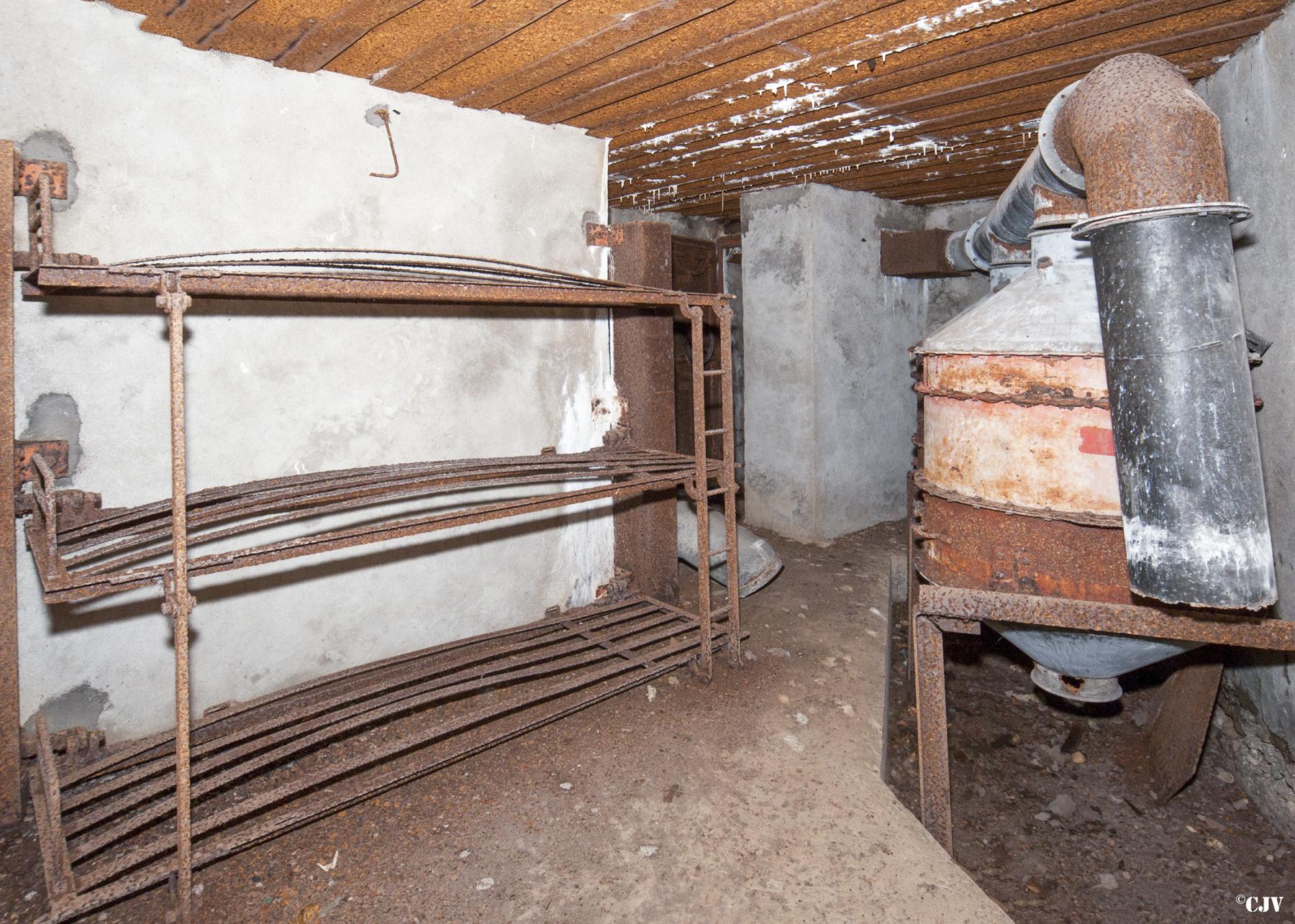 Ligne Maginot - BB43 - (Casemate d'infanterie) -  - Lia VERMEULEN