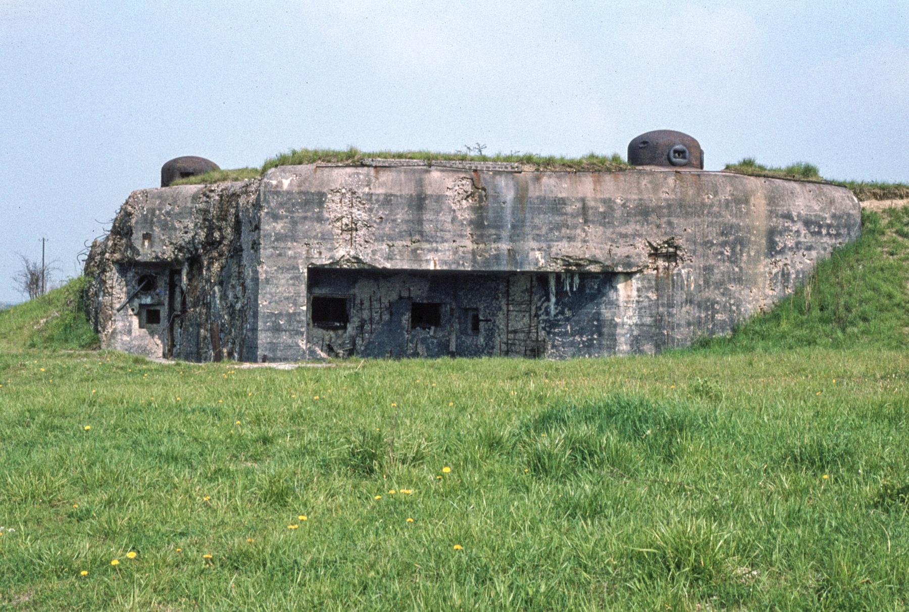 Ligne Maginot - QUATRE VENTS SUD - C75 - (Casemate d'infanterie - Simple) -  - MANSUY Michel