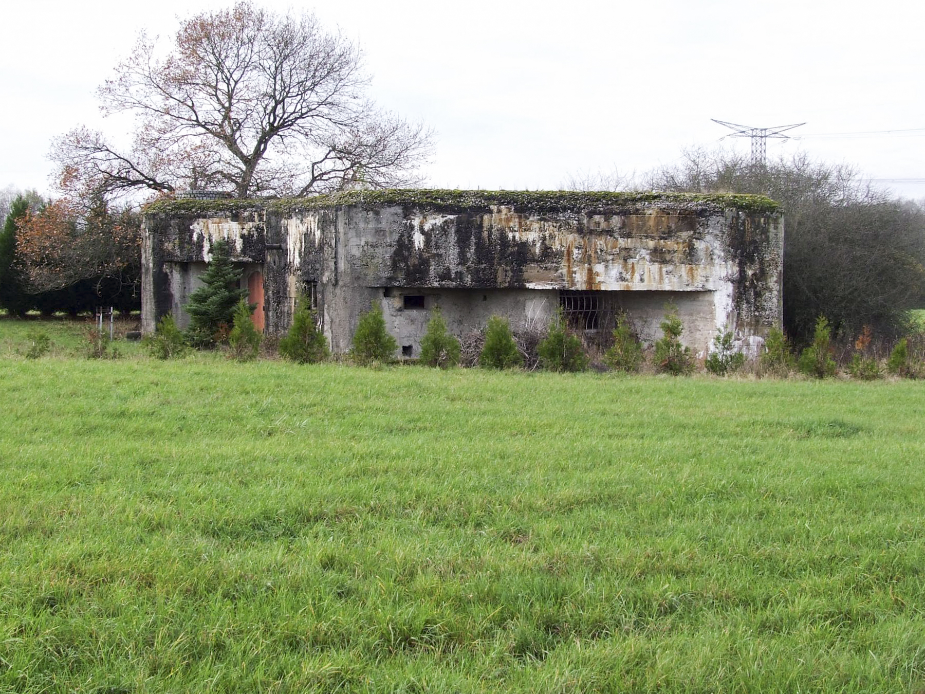Ligne Maginot - STG 18 - STG S - MC06 - (Casemate d'infanterie - double) - La façade de flanquement vers la droite. - STENGER Mathieu