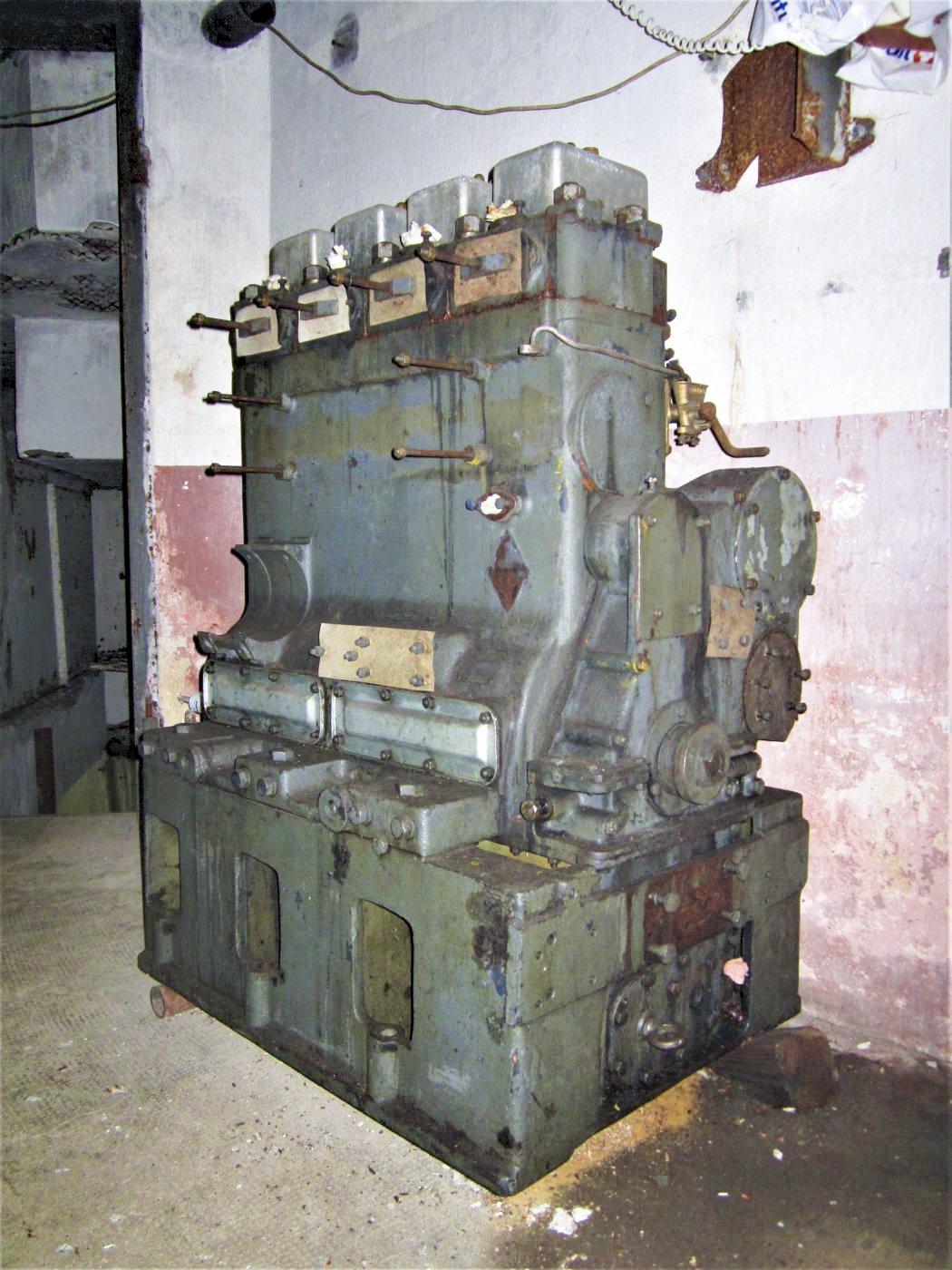 Ligne Maginot - EINSELING - A36 - (Ouvrage d'infanterie) - Moteur Renault type 4-115 récupéré à l'ouvrage Coume Annexe Nord - Gregory Fuchs