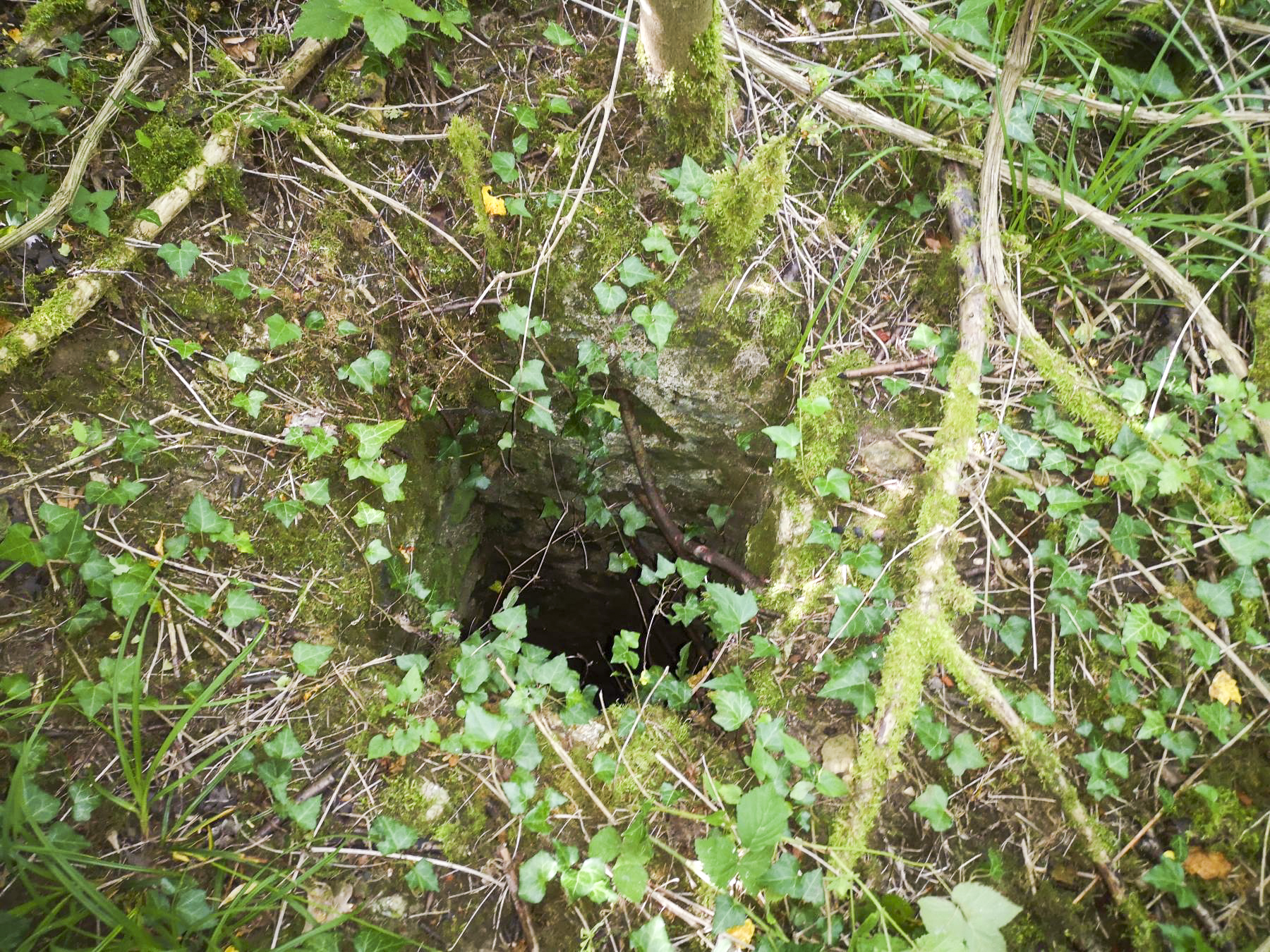 Ligne Maginot - LA FOURCHETTE - (Blockhaus pour arme infanterie) - Ventilation et sortie 'de secours' - beb08