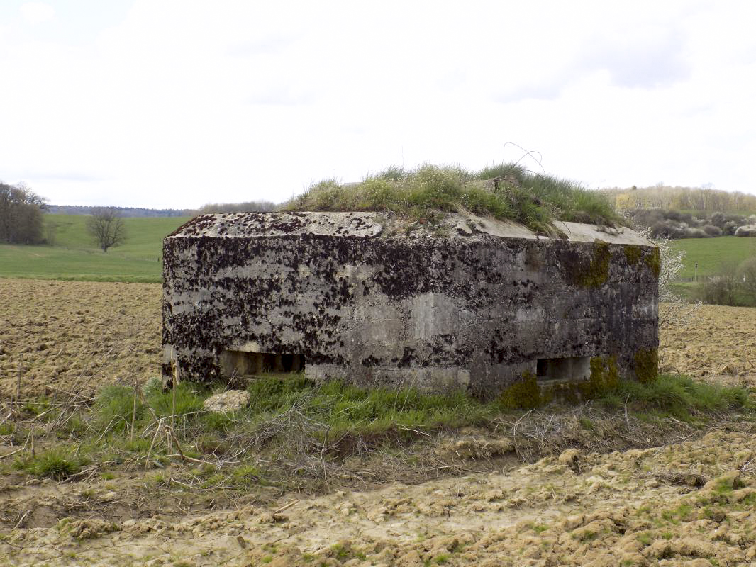 Ligne Maginot - 3C - FONTAINE ST PIERRE - (Blockhaus pour arme infanterie) - Faces droite et frontale - R Tucker