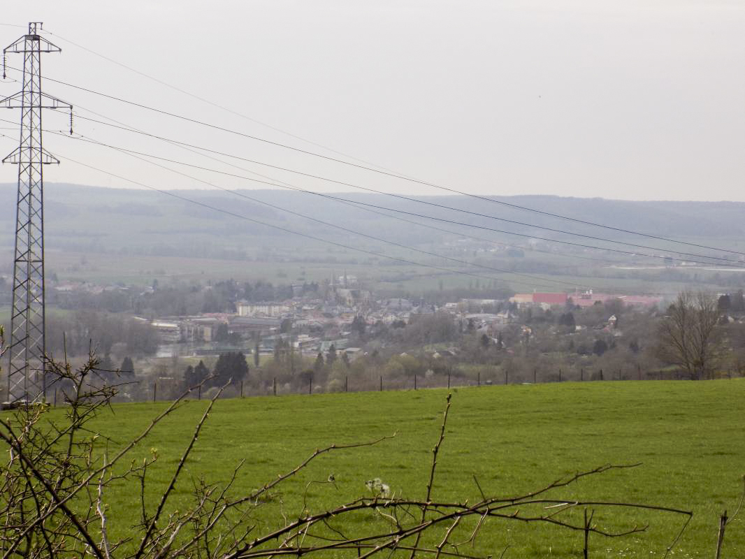Ligne Maginot - 4B - LES ENTRECOURS NORD - (Blockhaus pour canon) - Vue vers l'ouest (Mouzon), direction de tir créneau FM - R Tucker