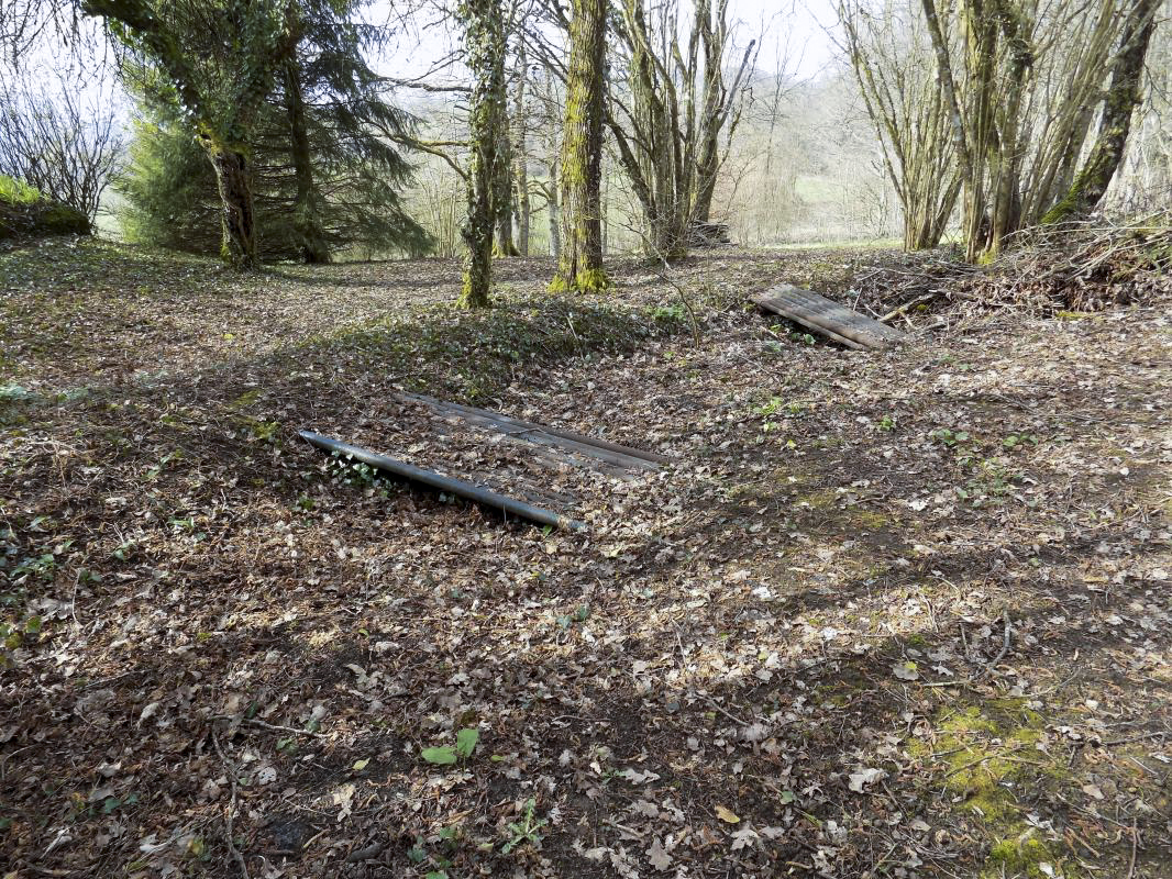 Ligne Maginot - 5B - LES ENTRECOURS - (Blockhaus pour arme infanterie) - Tranchée  vers 4B - R Tucker